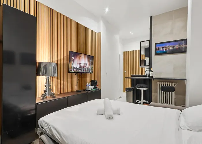 Flat Close To Arc De Triomphe Apartment