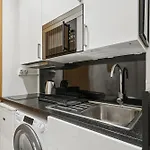 Flat Close To Arc De Triomphe Daire